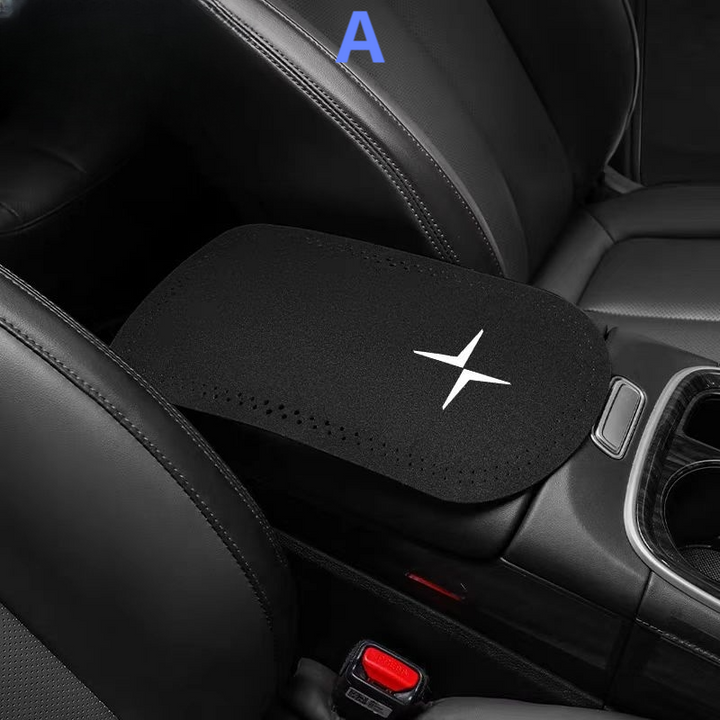 Center control armrest pad for polestar 3/4