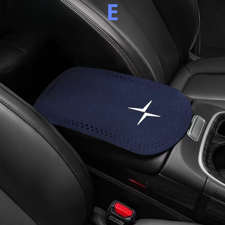 Center control armrest pad for polestar 3/4