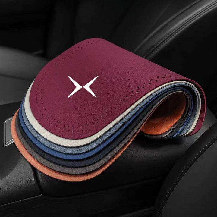 Center control armrest pad for polestar 3/4