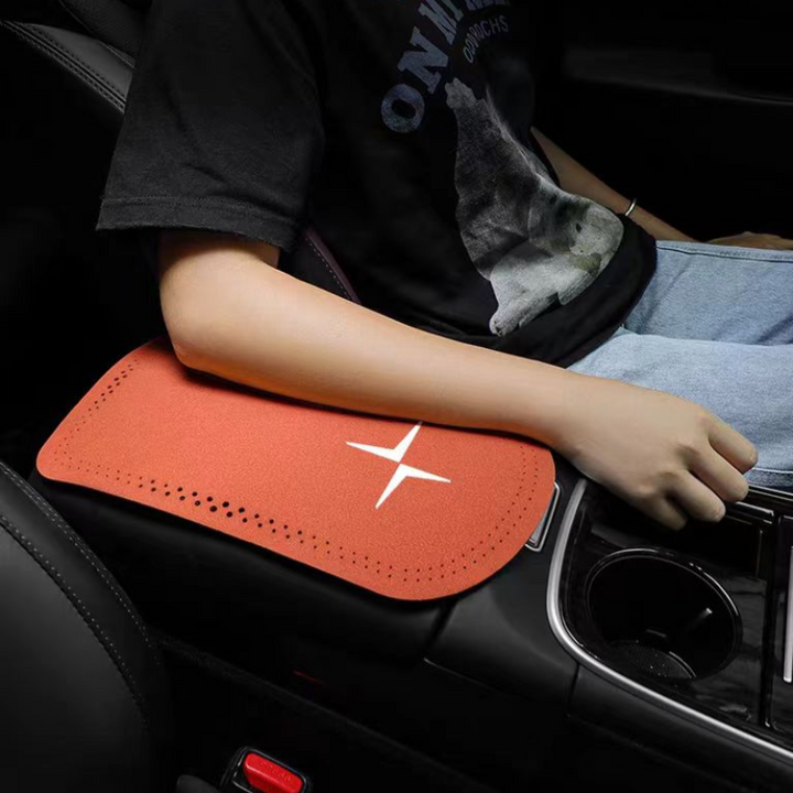 Center control armrest pad for polestar 3/4